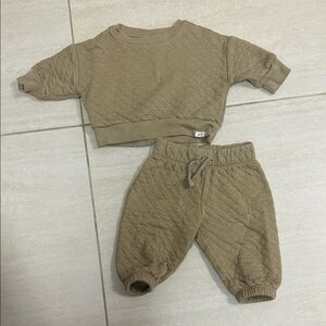 Quilted Olive/Tan Baby Gap Outfit Set
